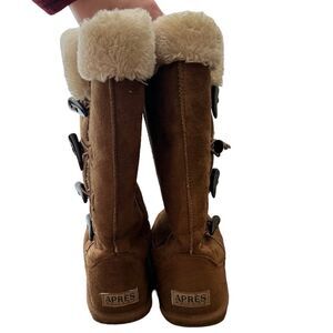 Sz 11 Apres by Lamo Horn button boots for women